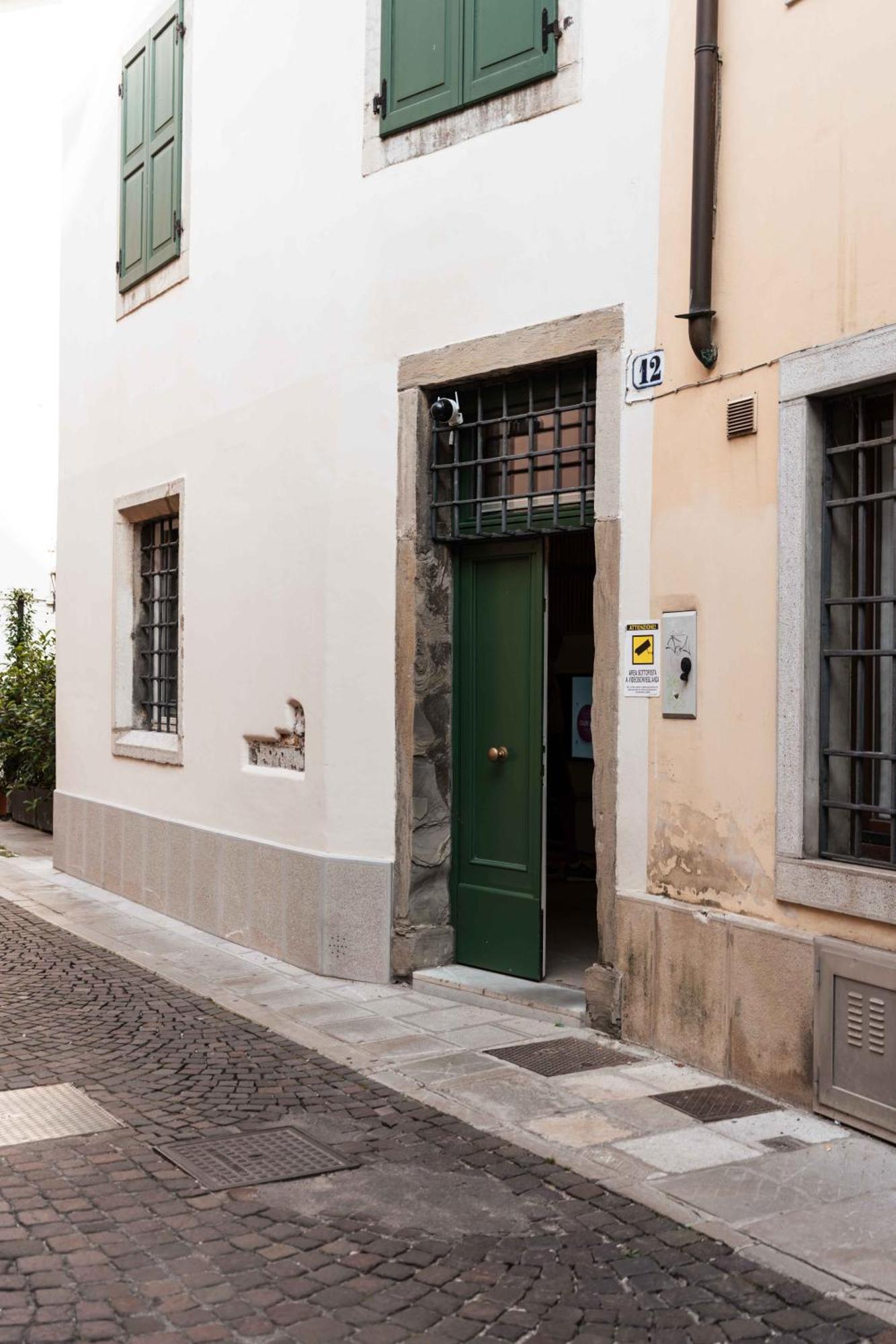 La Chicca In Pieno Centro Storico Con Sauna E Parcheggio Gratuito Udine Esterno foto
